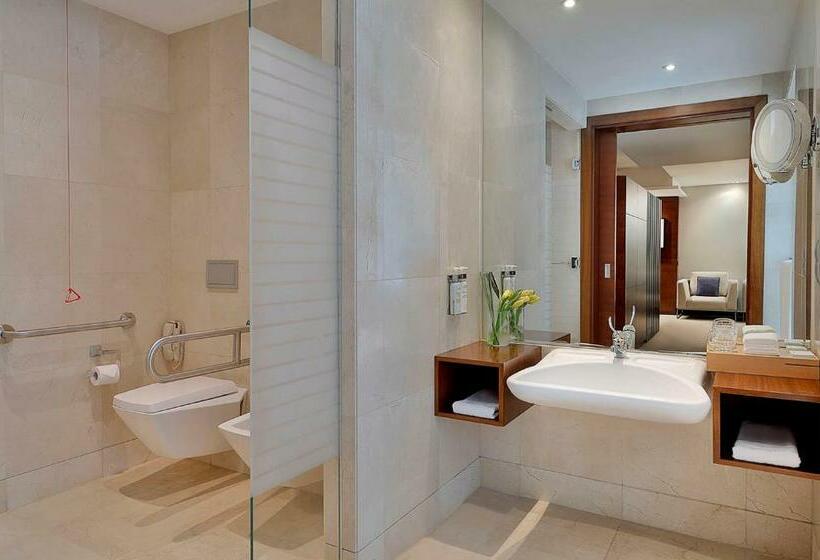 سوئیت با تخت بزرگ, Voco Dubai, An Ihg