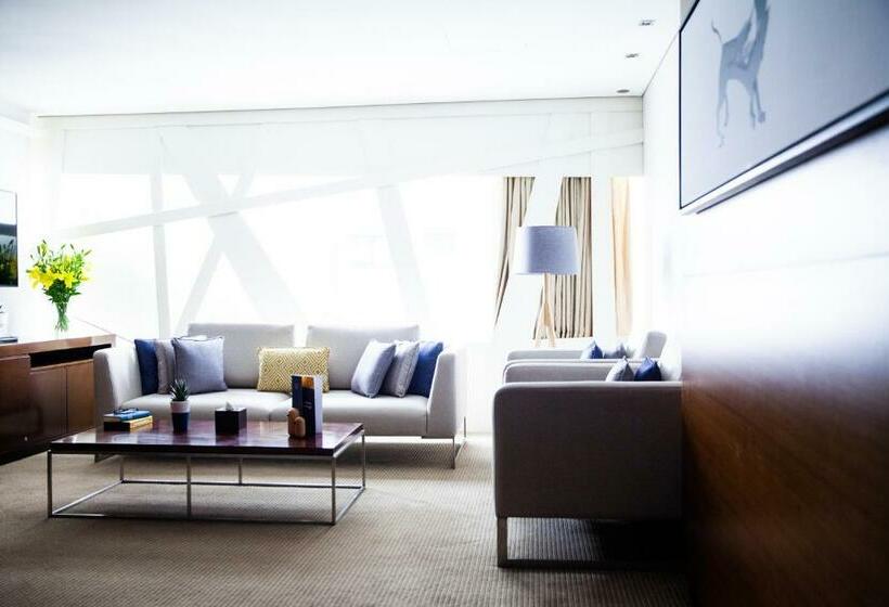 سوئیت با تخت بزرگ, Voco Dubai, An Ihg