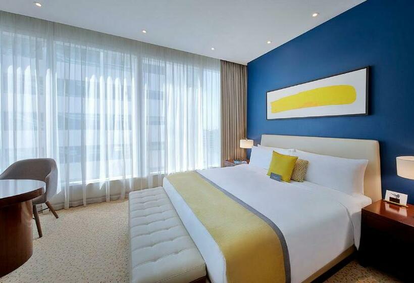 سوئیت با تخت بزرگ, Voco Dubai, An Ihg