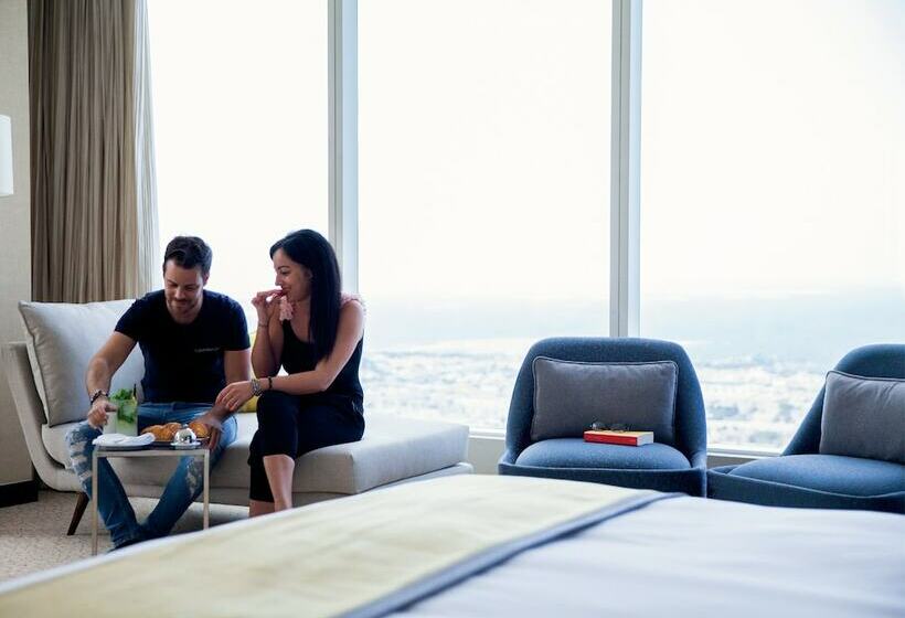 سوییت, Voco Dubai, An Ihg