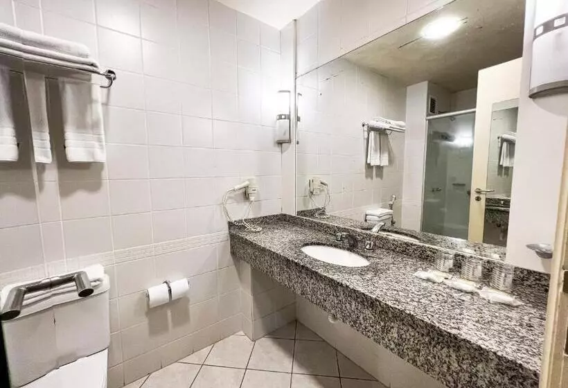 اتاق سوپریور خانوادگی, Master Curitiba Hotel   1,6 Km Do Estádio Couto Pereira   Show
