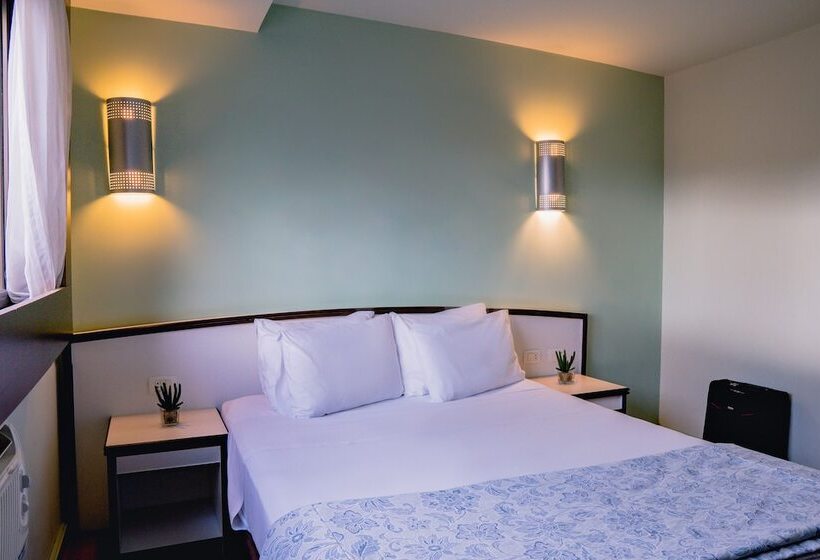 クラシックルーム, Master Curitiba Hotel   1,6 Km Do Estádio Couto Pereira   Show