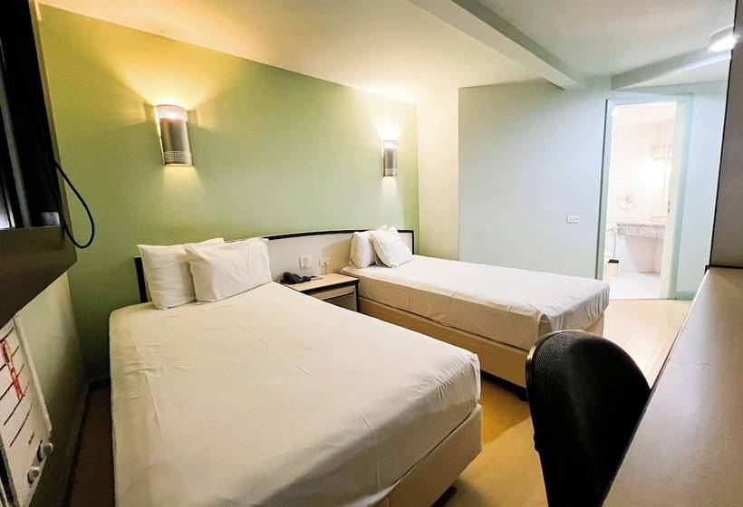 クラシックルーム, Master Curitiba Hotel   1,6 Km Do Estádio Couto Pereira   Show