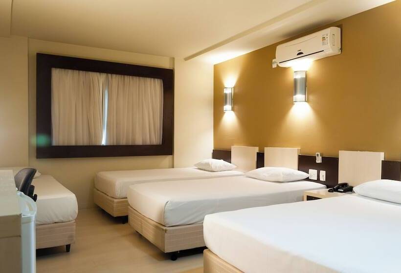 スーペリアファミリールーム, Master Curitiba Hotel   1,6 Km Do Estádio Couto Pereira   Show