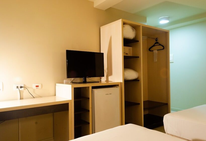 スーペリアールーム, Master Curitiba Hotel   1,6 Km Do Estádio Couto Pereira   Show