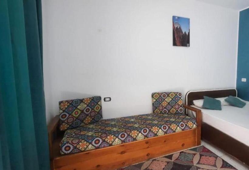 Junior Suite Pool View, Octopus