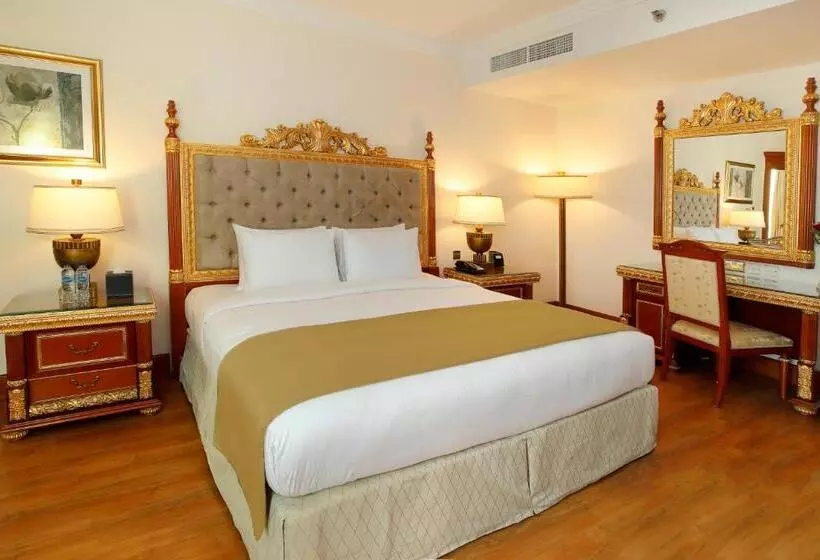 エクゼクティブスイート, Sunday Hotel Holiday International Dubai