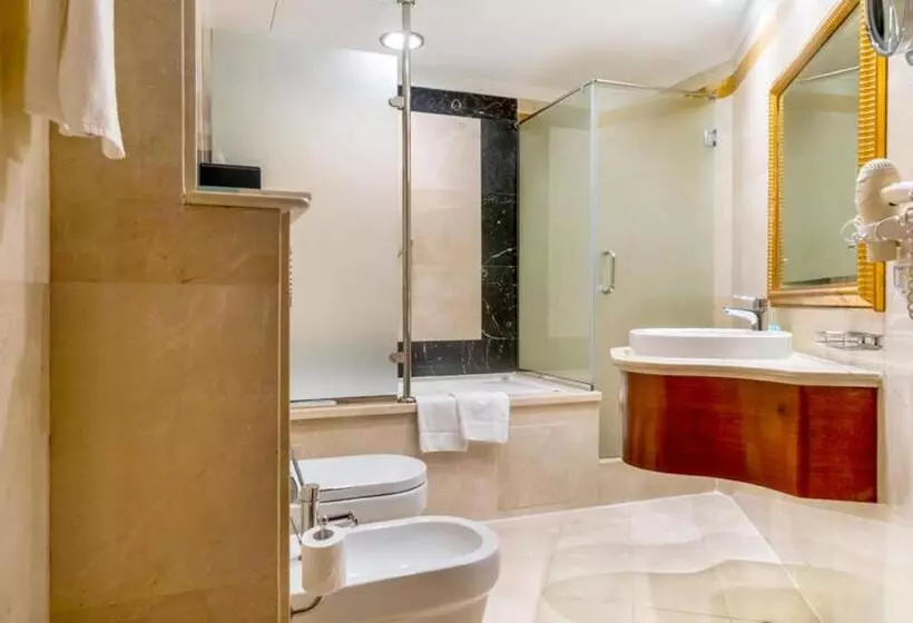デラックスルーム, Sunday Hotel Holiday International Dubai
