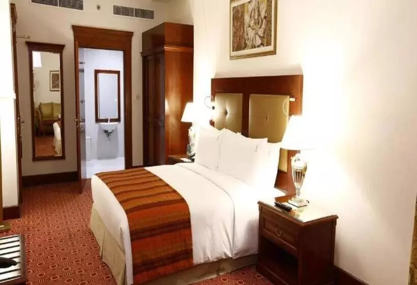 デラックスルーム, Sunday Hotel Holiday International Dubai