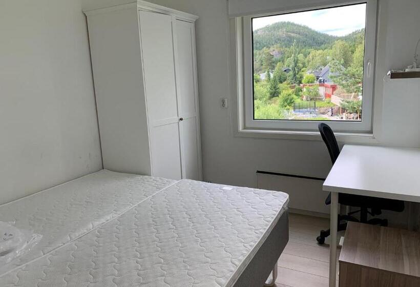이코노미 룸, Namsos Hybelhus