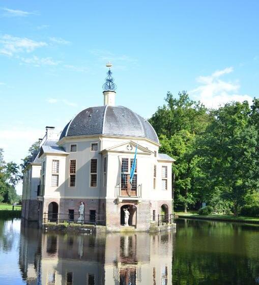 标准工作室带阳台, Art+bed And Breakfast