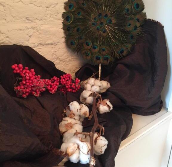 اتاق خانوادگی, Artagnan