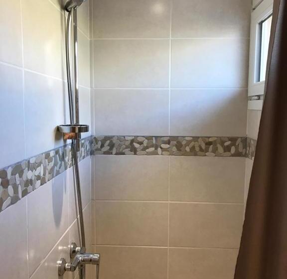 デラックスルーム, Les Secrets Du Mistral