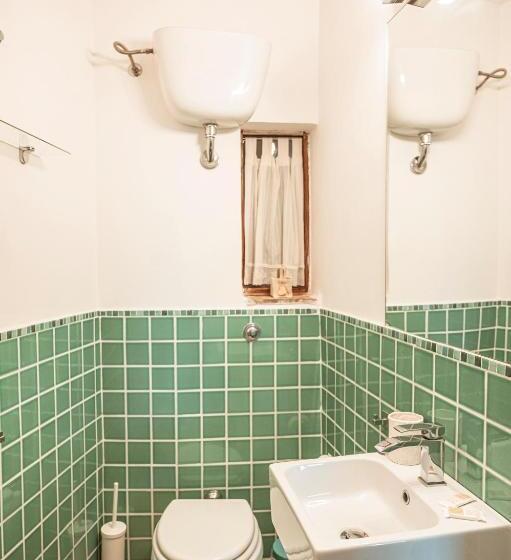 غرفة عائلية, Locanda Persei