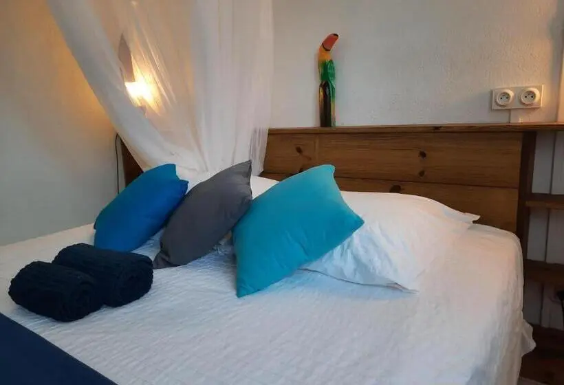 اتاق استاندارد چهار تخته, Villa Kannel