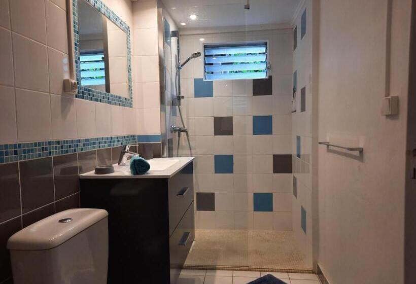 اتاق استاندارد چهار تخته, Villa Kannel