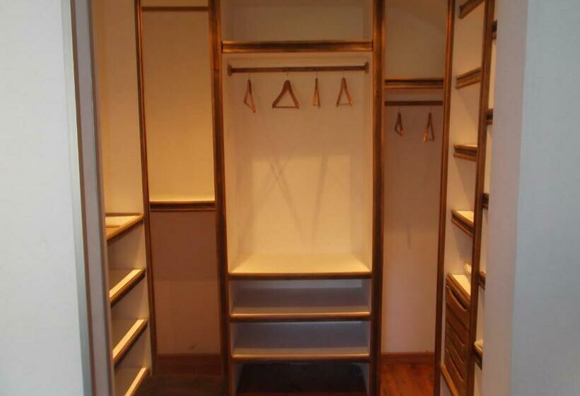 Номер Стандарт, A&e.escornalbou