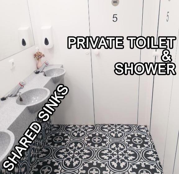 Standard room with outdoor bath, The Black Sheep Hostel