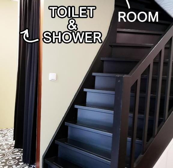 Standard room with outdoor bath, The Black Sheep Hostel