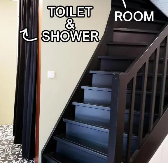 Standard room with outdoor bath, The Black Sheep Hostel