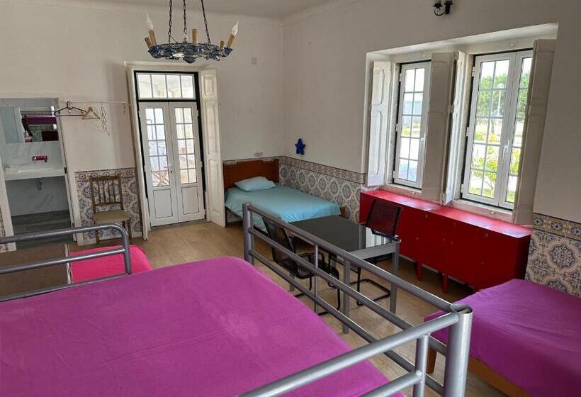 تختخواب در اتاق مشترک, Casa Branca