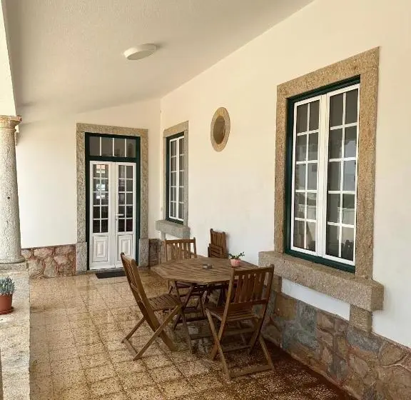 ルームシェアのワンベッド, Casa Branca