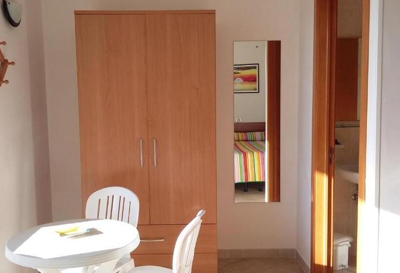 חדר קומפורט לשלושה, I Tre Ciliegi