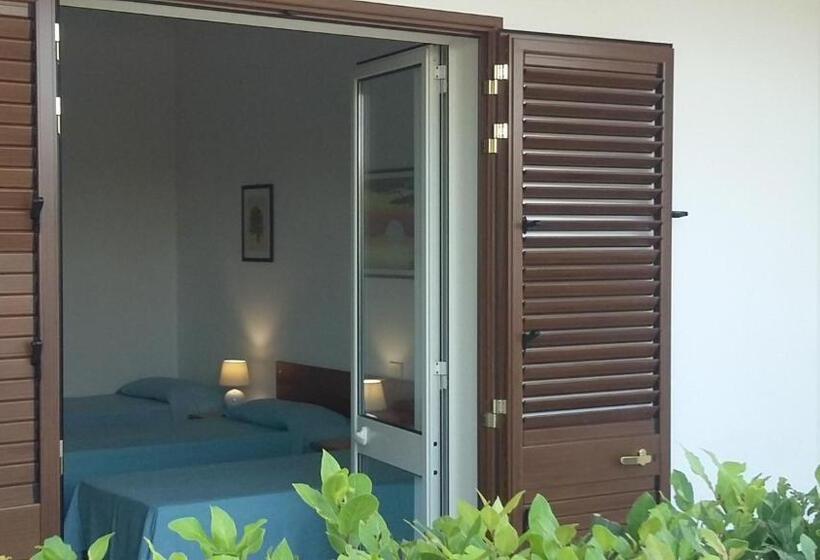 חדר קומפורט לשלושה, I Tre Ciliegi