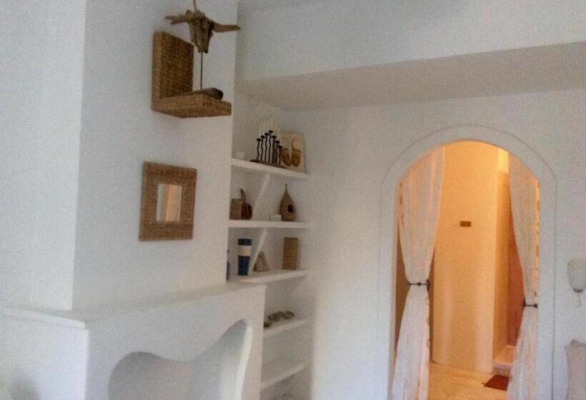 스탠다드 룸, La Planque