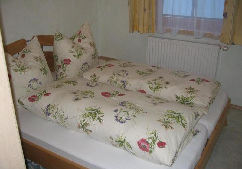 شقة 3 غرف, Gratzerhof