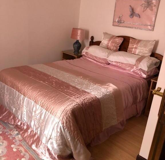 חדר דלוקס, Brown S Guest House