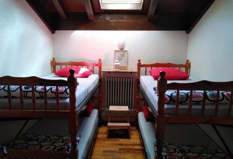 スタンダード４人部屋, Refugio La Ardilla Real