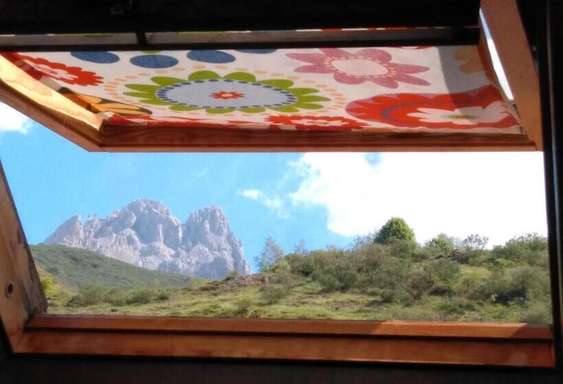 ベーシックトリプルルーム, Refugio La Ardilla Real