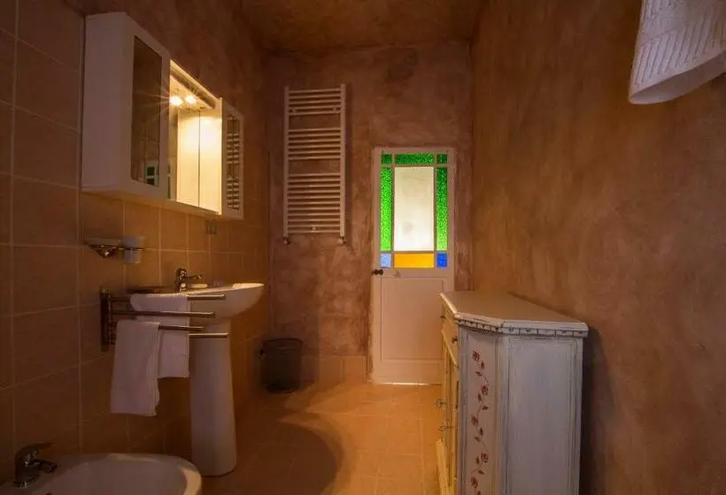 Standard-huone, Borgo Della Rocca