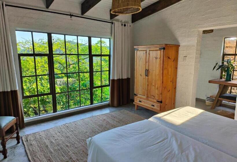 ３ベッドルームハウス, Eloff Guest House And Gallery