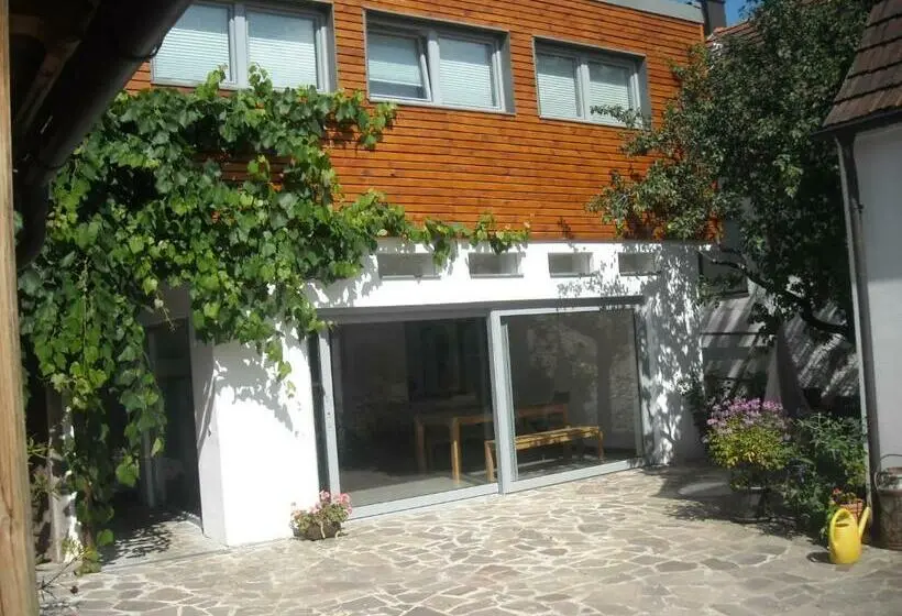 デラックスファミリールーム, Weinek S Kellerstöckl U. Lodge