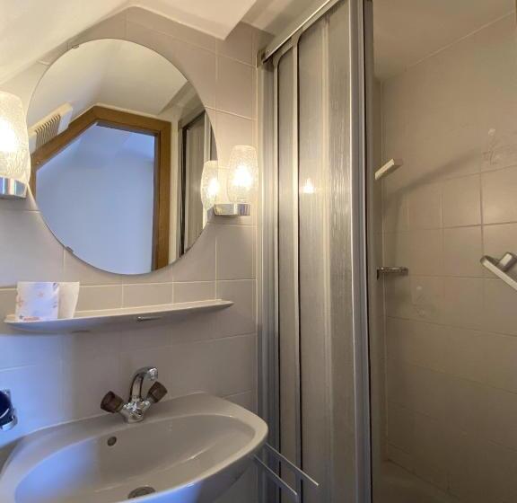 Номер Стандарт Индивидуальный, & Hostel Albstadt