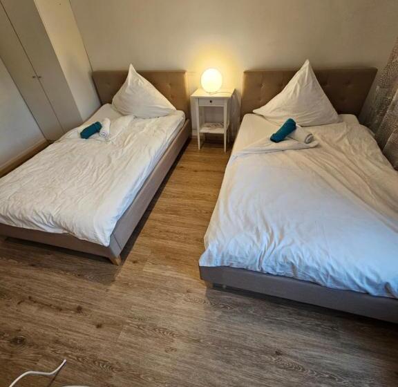 Номер Стандарт, & Hostel Albstadt