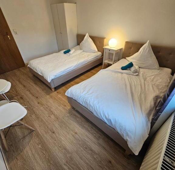 Номер Стандарт, & Hostel Albstadt