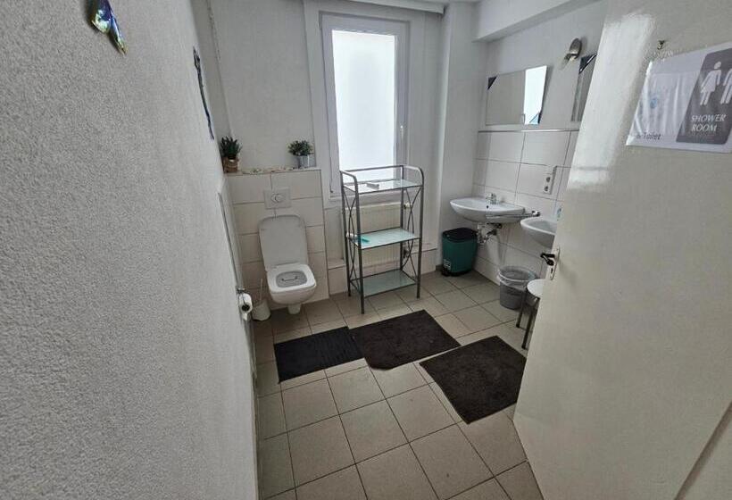 Номер Стандарт Совместная Ванная, & Hostel Albstadt