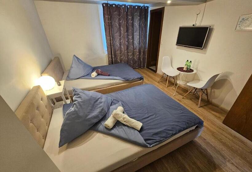 스탠다드 룸, & Hostel Albstadt
