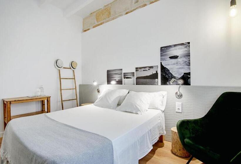 テラス付きスタンダードルーム, Mon