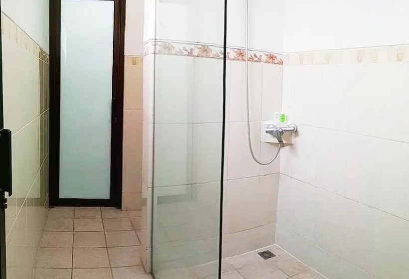 4 Bett Superior Zimmer, Jos & Hanny Homestay
