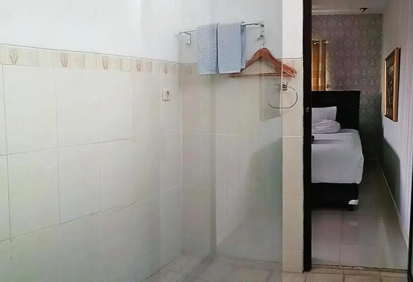 4 Bett Superior Zimmer, Jos & Hanny Homestay