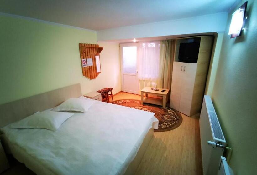 Номер Economy, Pensiunea La Ionica