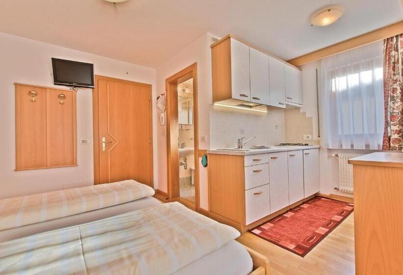 סטודיו סטנדרט עם מרפסת, Appartamenti Vilin