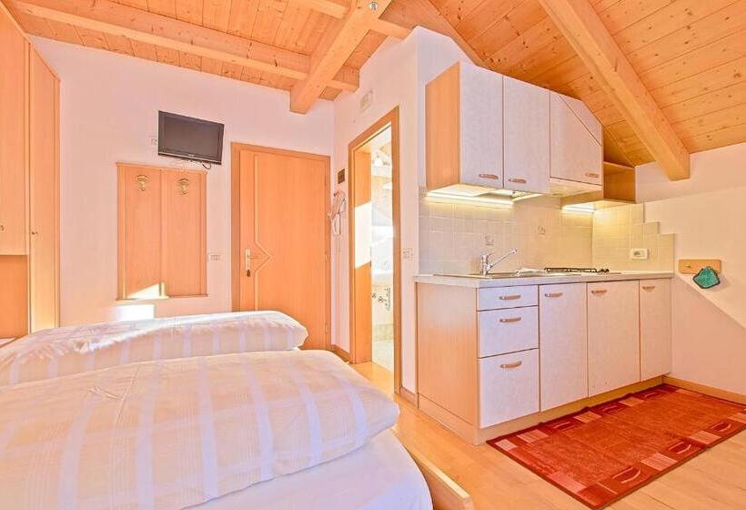 סטודיו סטנדרט עם מרפסת, Appartamenti Vilin