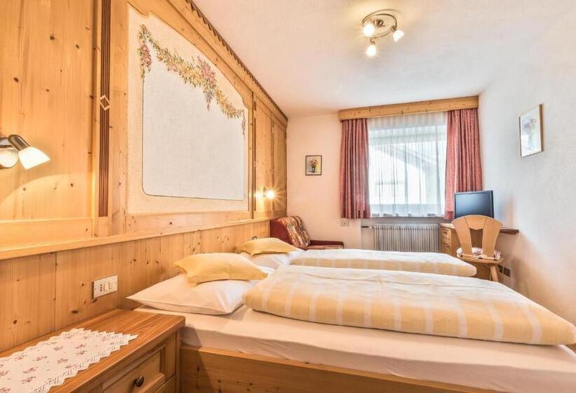 דירת חדר בקומת קרקע, Appartamenti Vilin