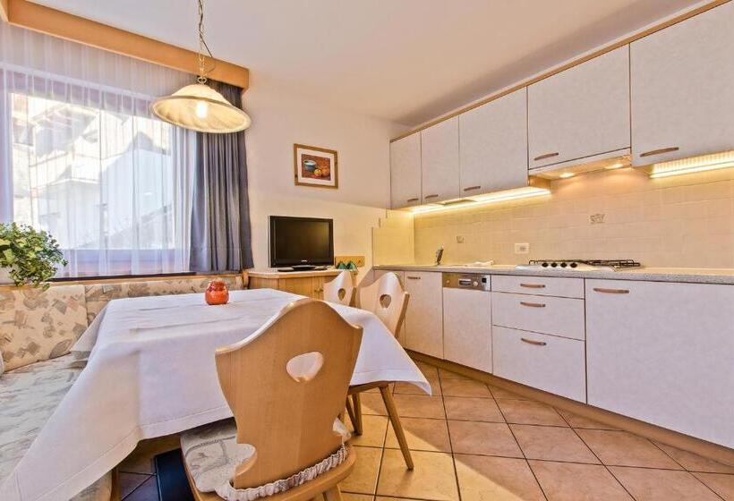 דירת חדר עם טרסה, Appartamenti Vilin