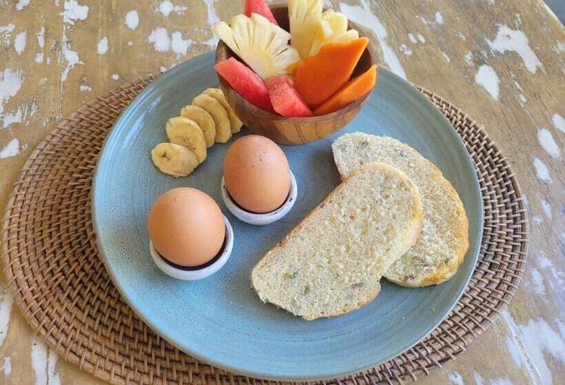 Kertre Néző Standard Szoba, Gili Matiki